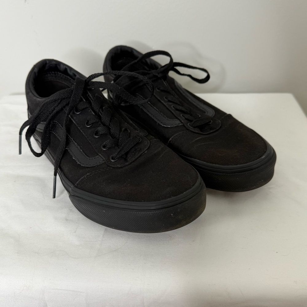 VANS Old Skool Black Canvas Youth 5.5 Shoes Sneakers